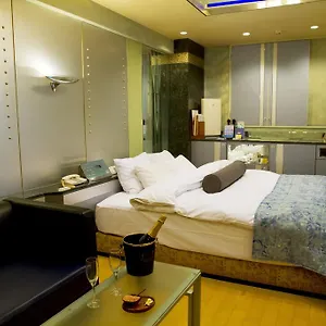 https://grand-garden-yokohama.kanagawa-hotels.com